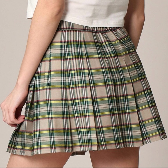 Mini Plaid School Uniform Pleated Skater Tennis Skirt with Lining Shorts - Picture 3 of 5
